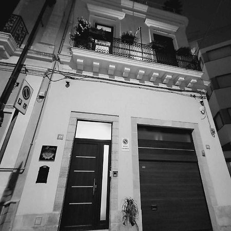 Al Centro Exclusive Apartment ブリンディジ エクステリア 写真