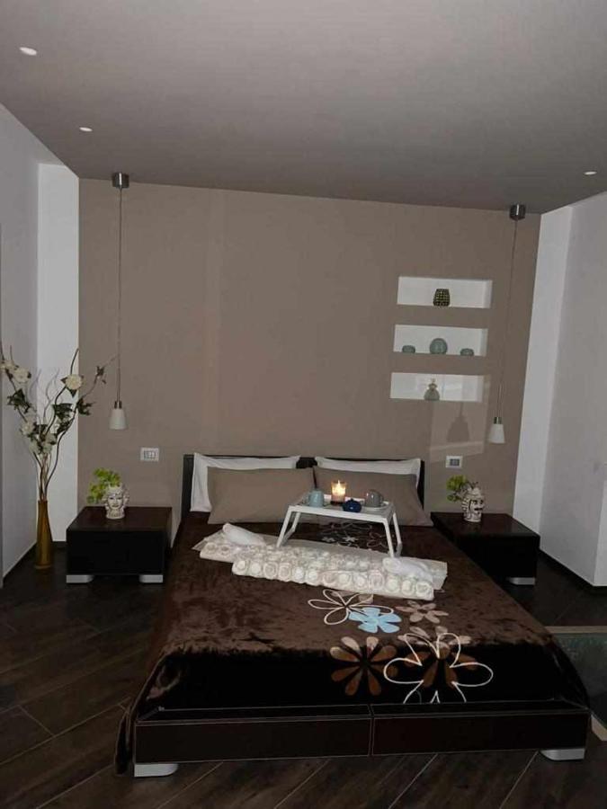 Al Centro Exclusive Apartment ブリンディジ エクステリア 写真