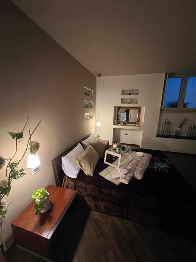 Al Centro Exclusive Apartment ブリンディジ エクステリア 写真
